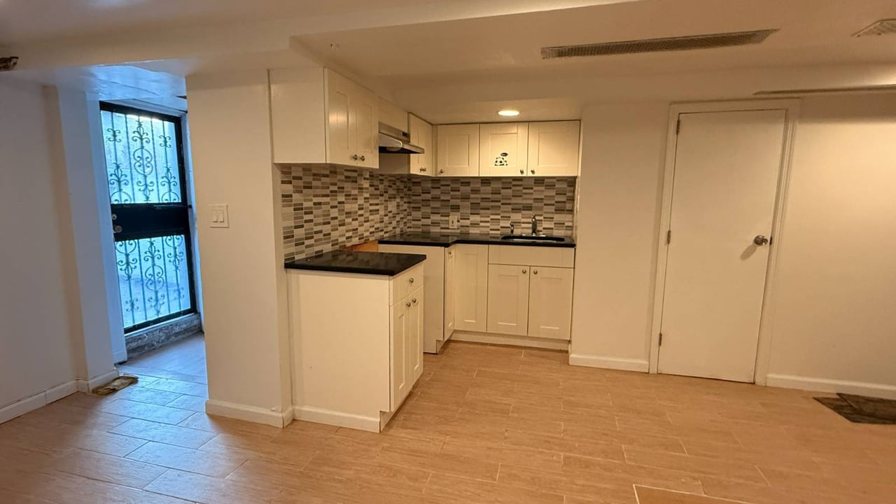 167-22 Northern Blvd