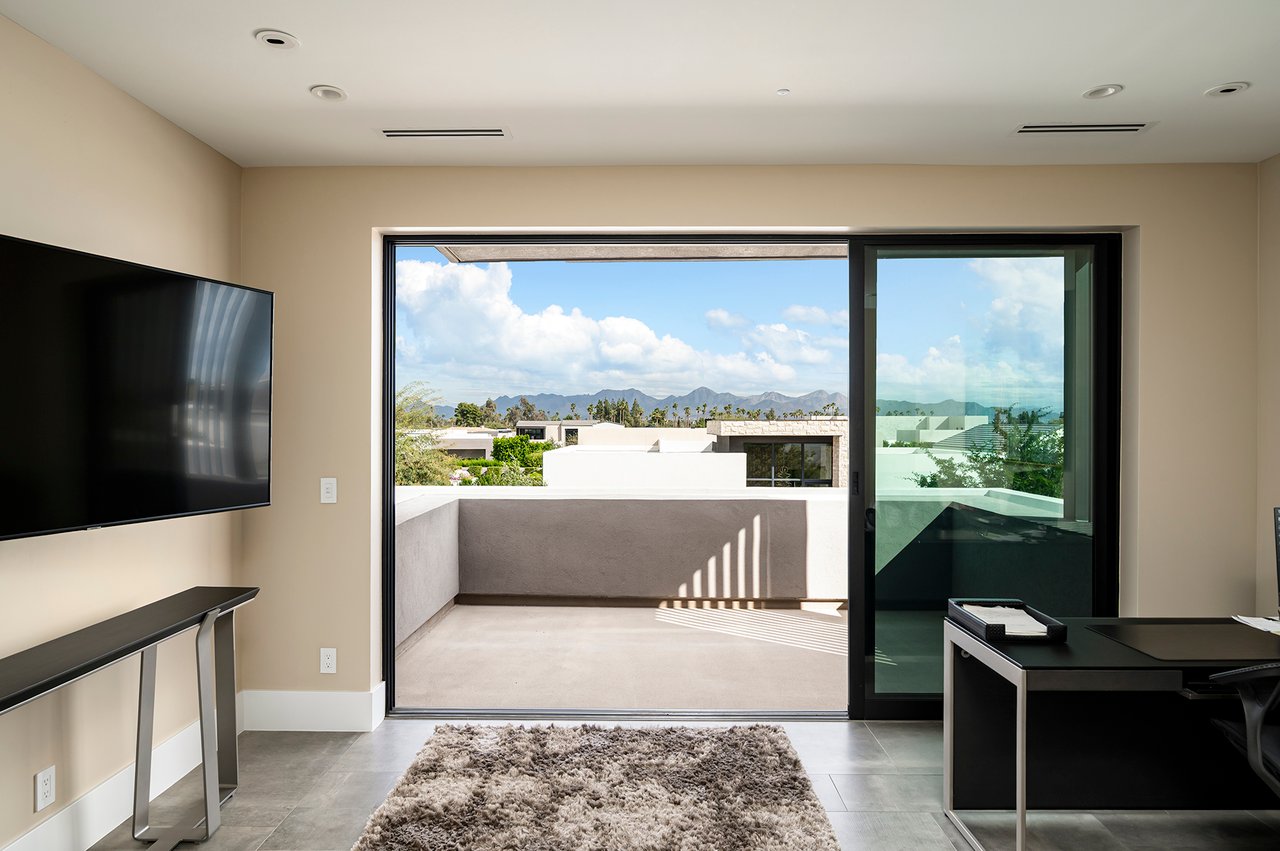 6917 E CACTUS WREN Road