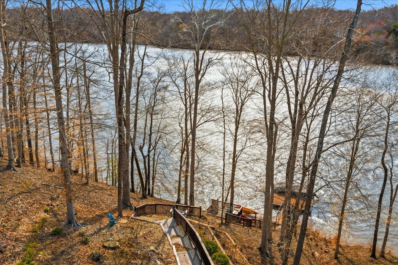 10036 Lake Occoquan Dr