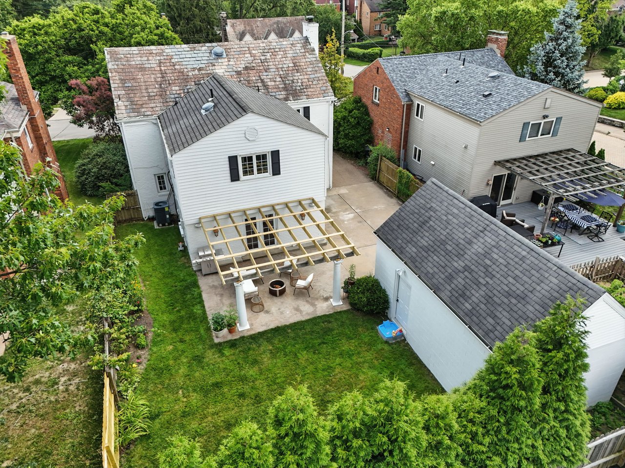 590 Kenilworth Dr