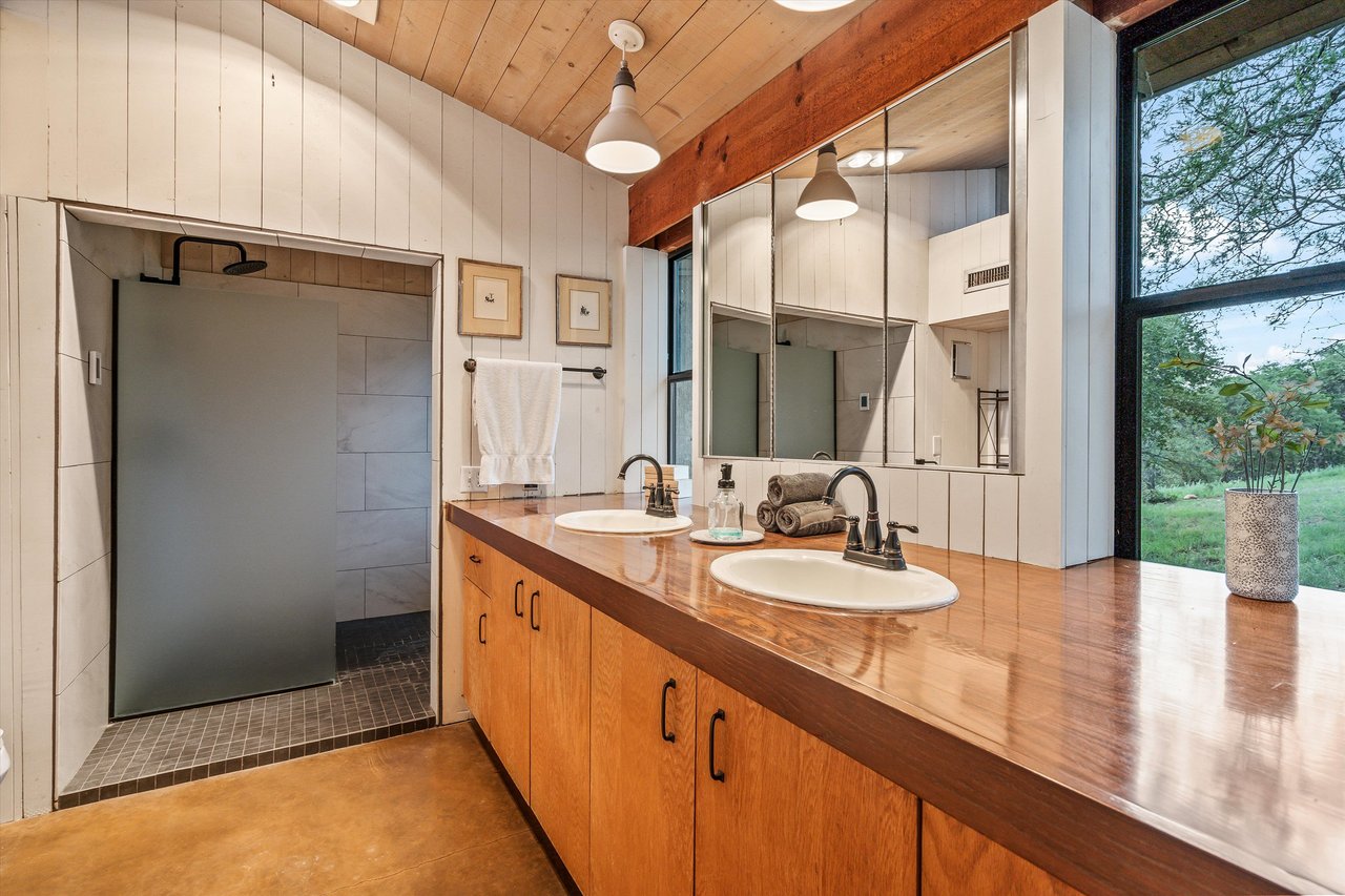 85 Hog Canyon Road