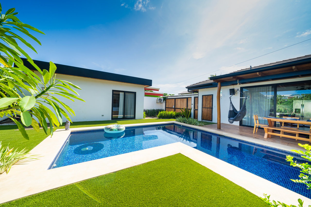 Calle Uno 3 | Modern Tropical Home with Private Pool and Guest Casita in Tamarindo