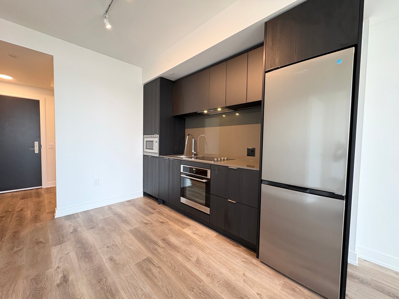 3009 Novar Road 1420