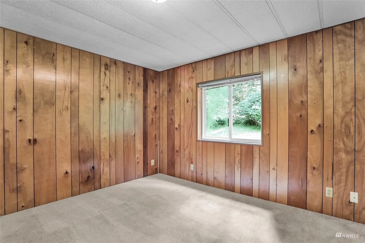 17411 Mountain View Rd NE