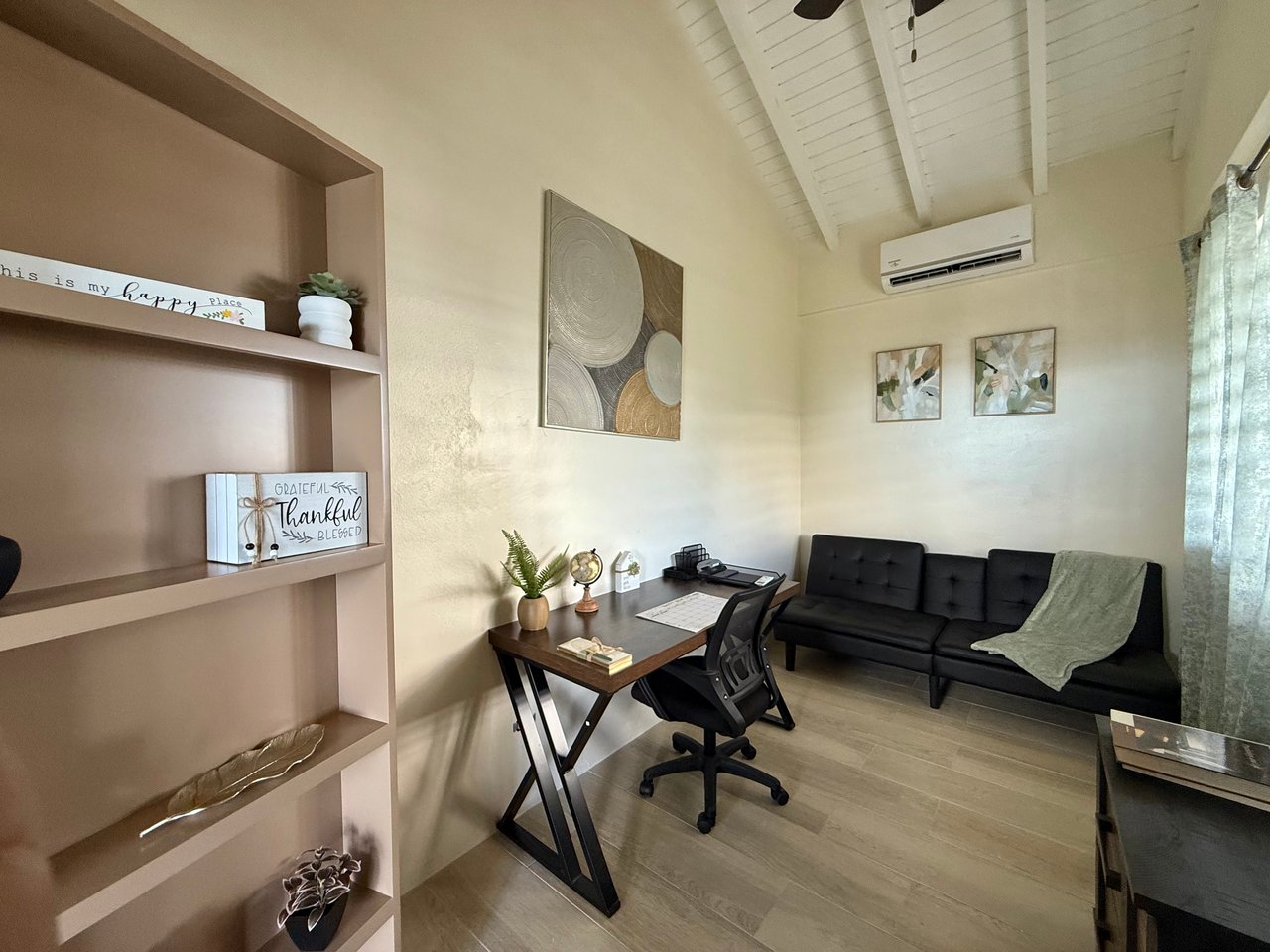 1107 Spyglass Hill 1 Bedroom Apartment + 1 Office