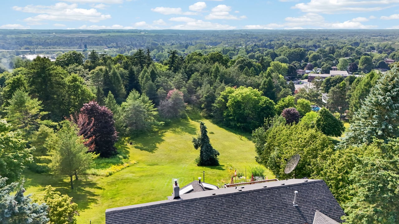 16 Hi View Drive