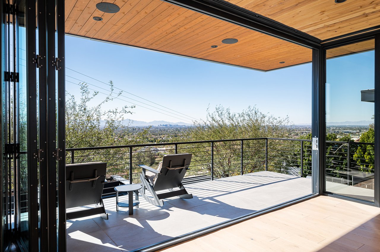 5419 E VALLE VISTA Road