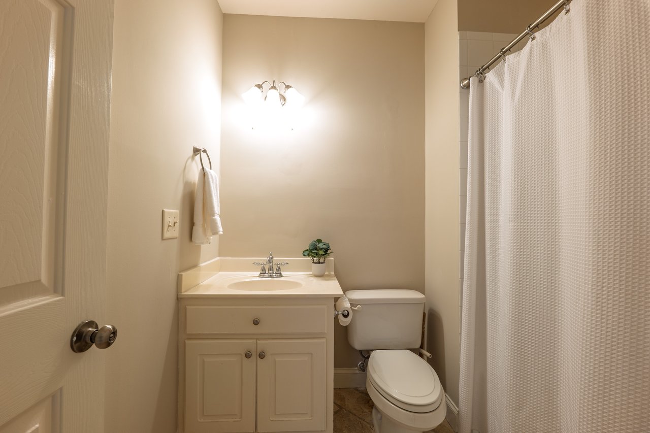 1425 Rolling Links Drive