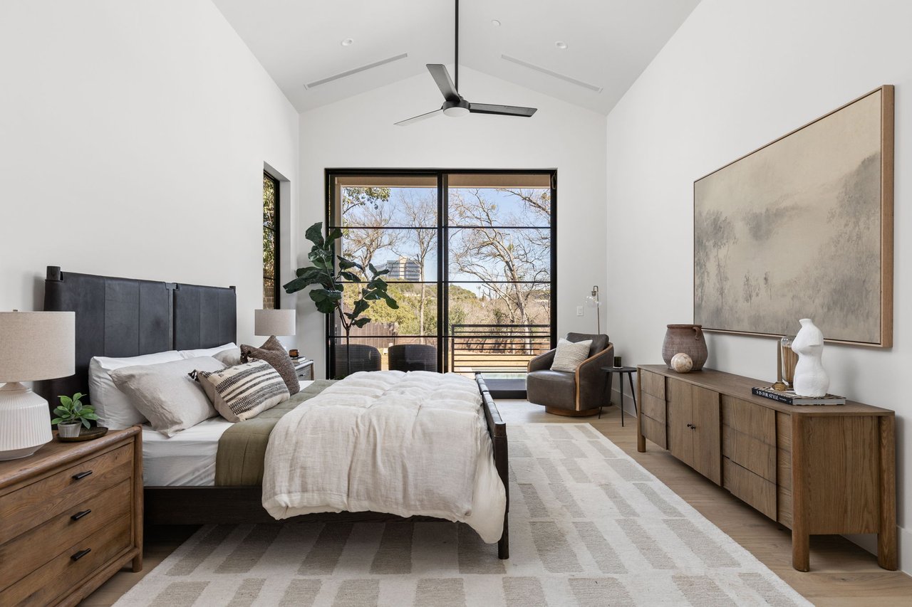Forest Hills Residence