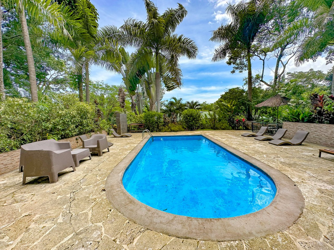 Ojochal Property for Sale – Cabins, Restaurant & 3-Bed Home