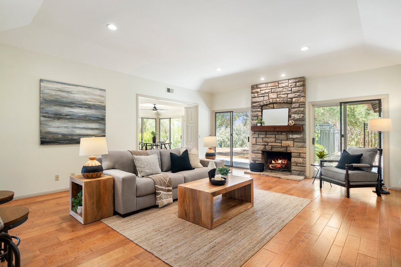 38785 Avenida Bonita