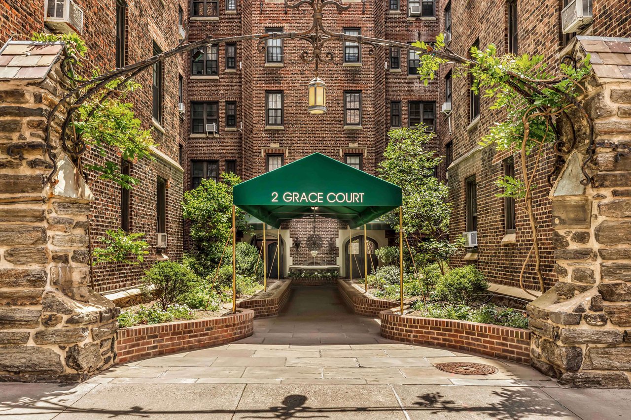 2 Grace Court