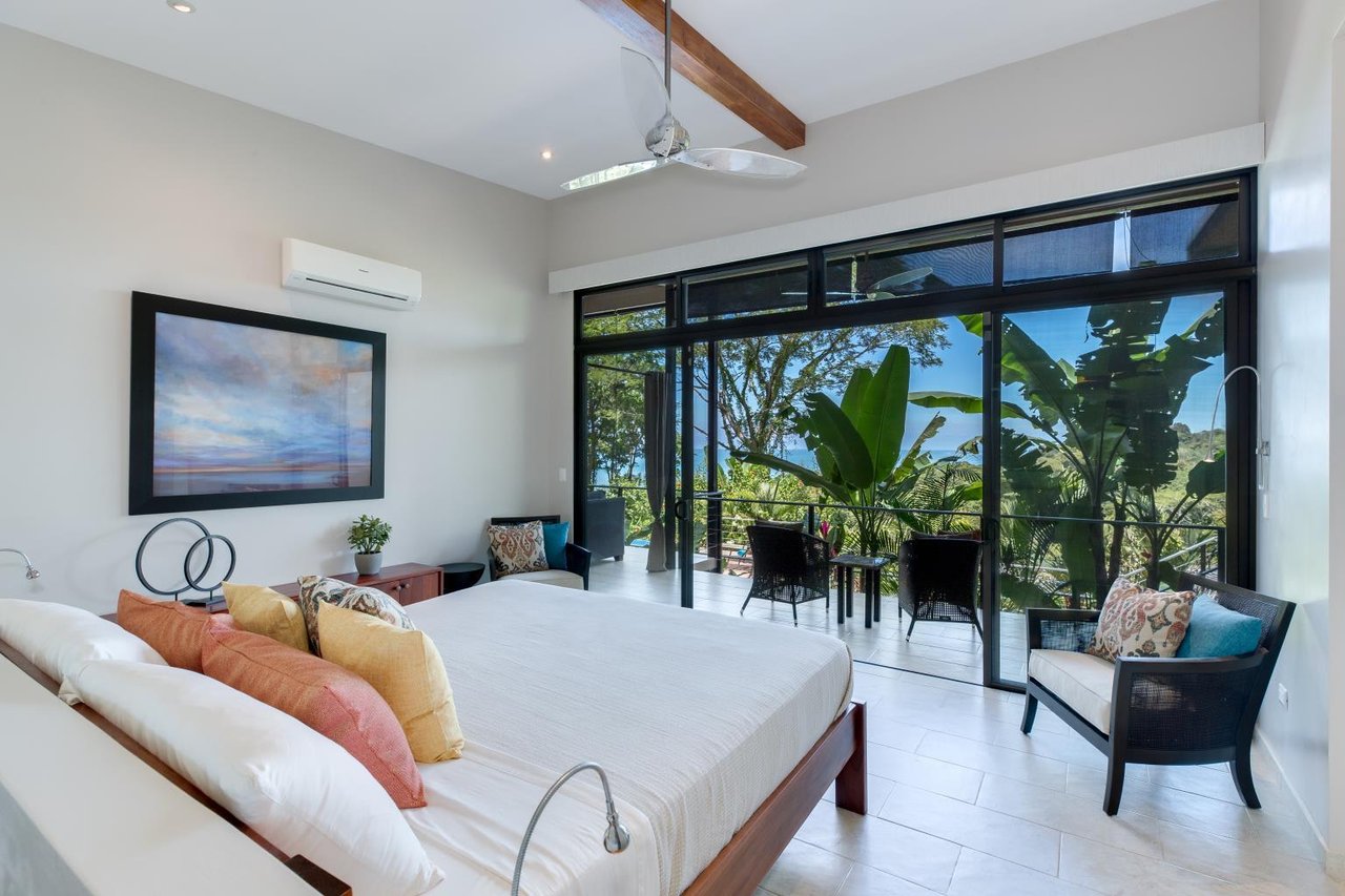 Villa Santo Vida, 4 Bed, Ocean View
