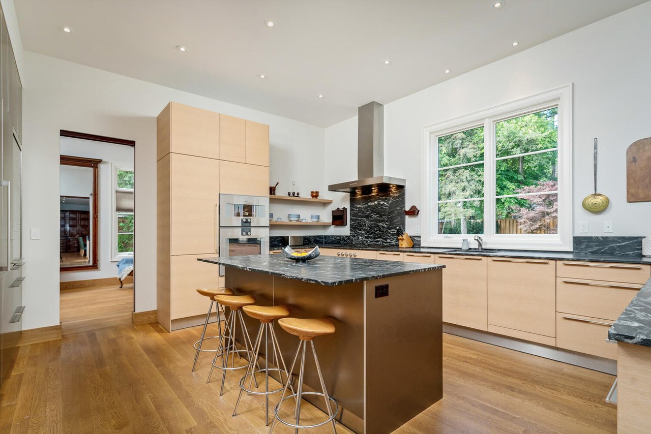 CUSTOM KINGSWAY MASTERPIECE
