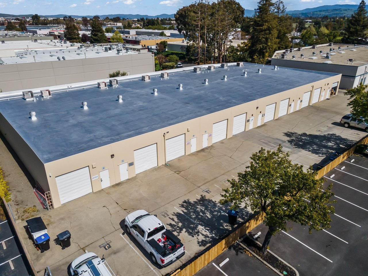 19,600 SF Multi-Tenant Industrial Building