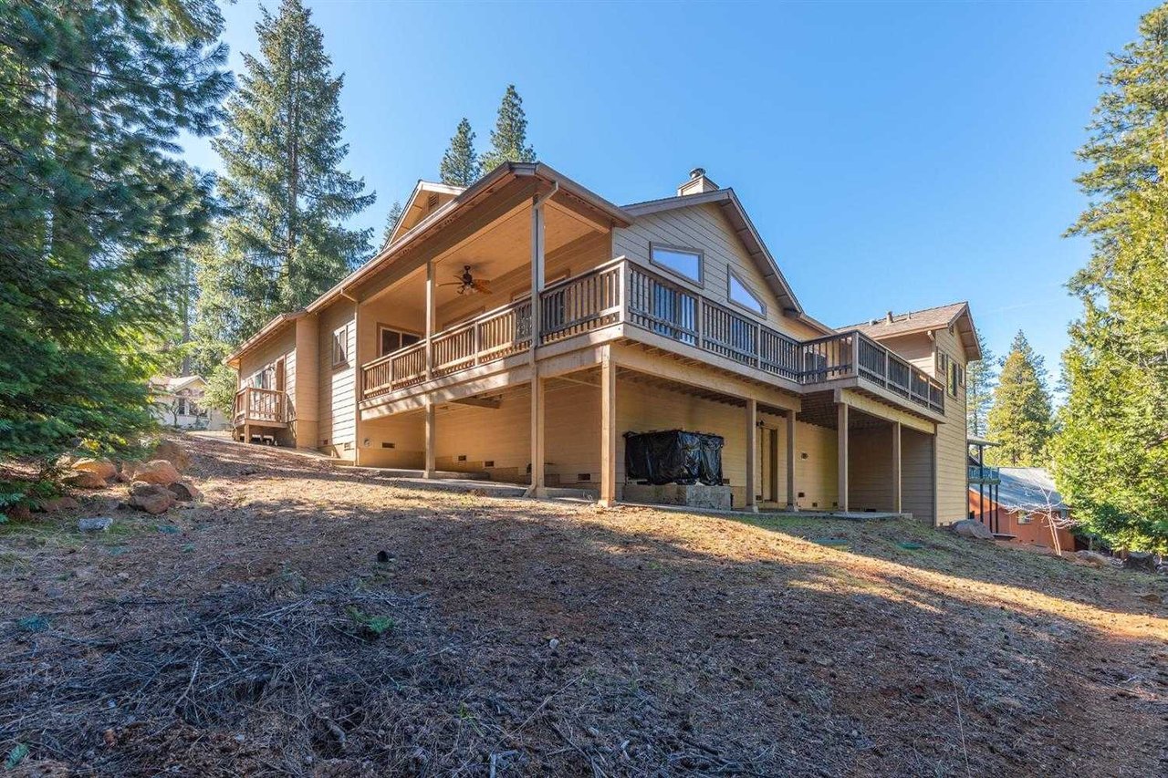 16830 Fairview Court