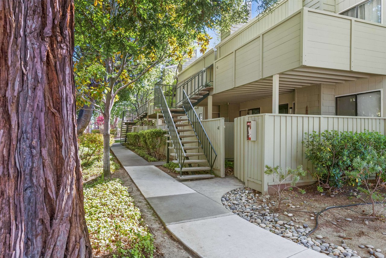 412 Crescent Drive