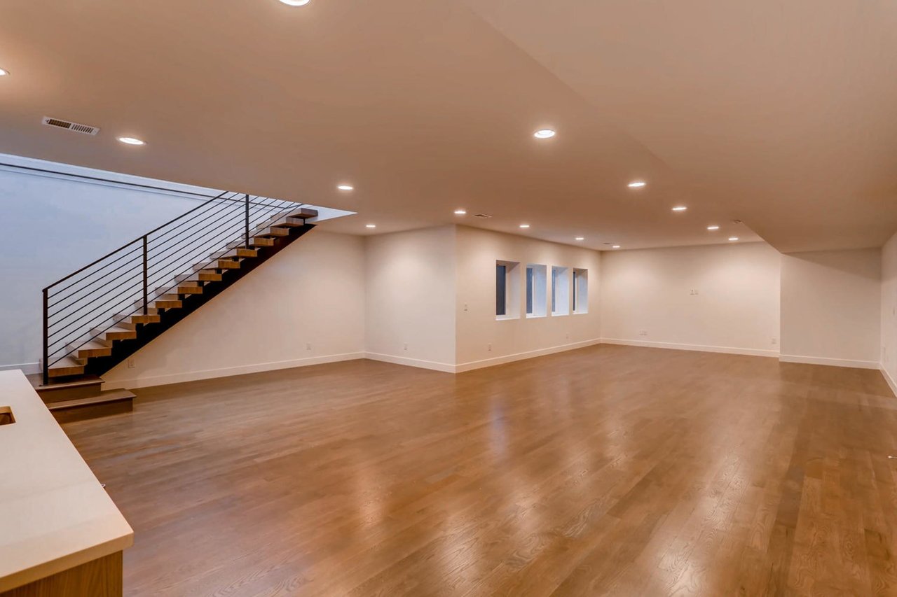 13  Wilder Ln