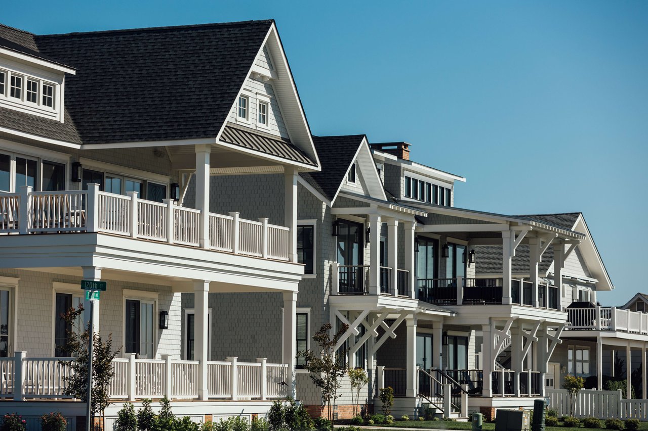 Why Summer Is a Great Time To Buy a Vacation Home