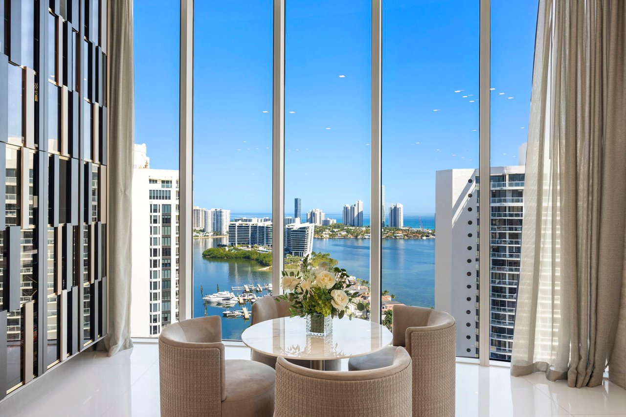 4100 Island Blvd # 1 Unit: PH-1