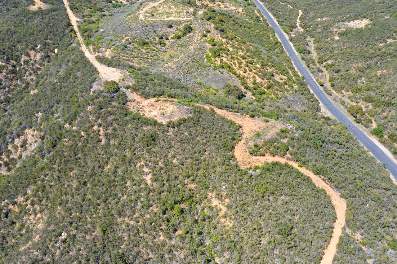 2 La Cresta Highlands Circle