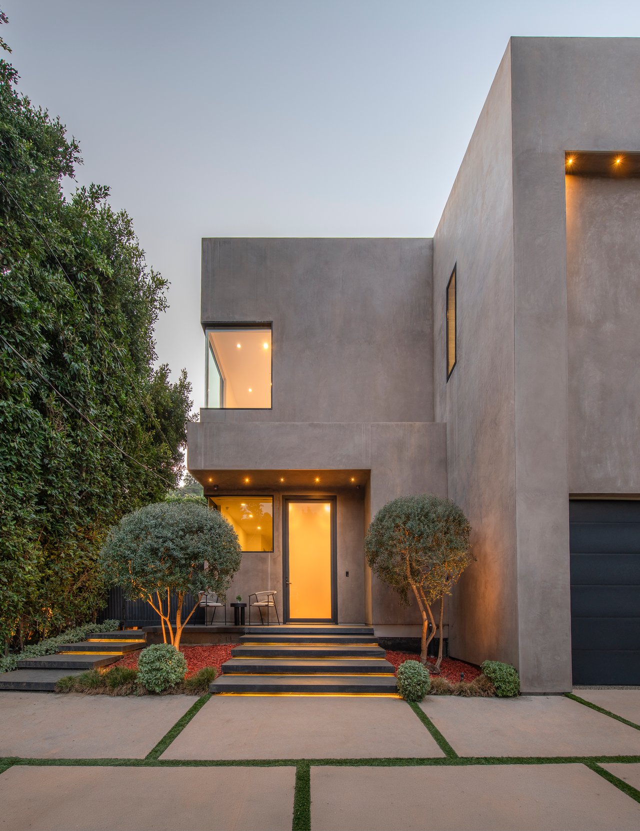 1845 Coldwater Canyon Dr