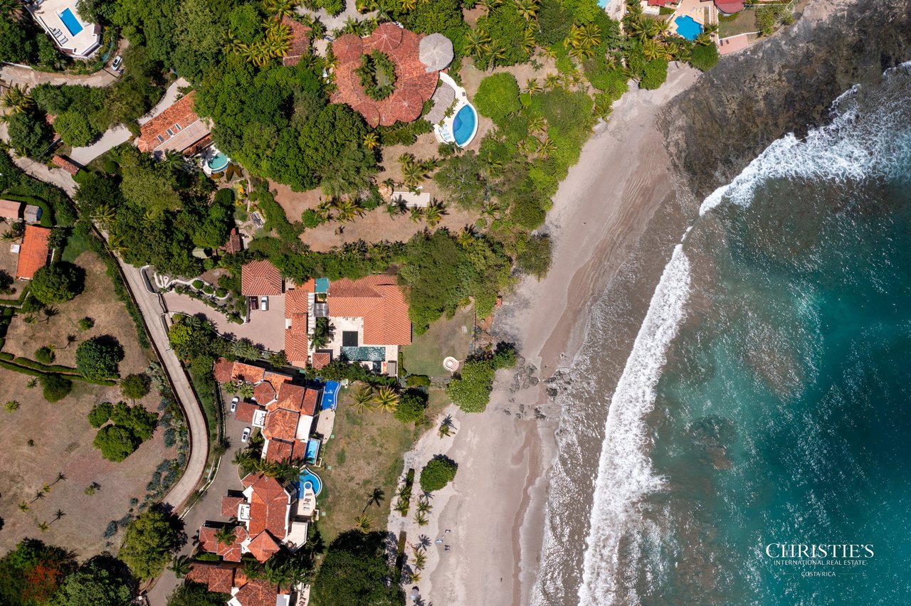 Casa Playa Bonita | Beachfront Luxury Estate in Playa Flamingo