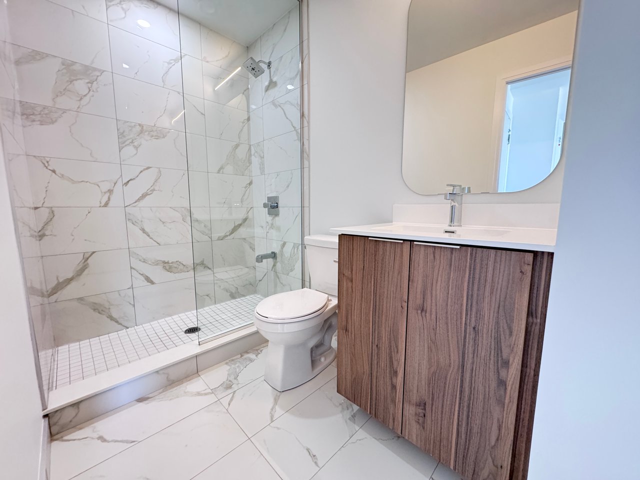 15 Richardson Street Unit: 1705