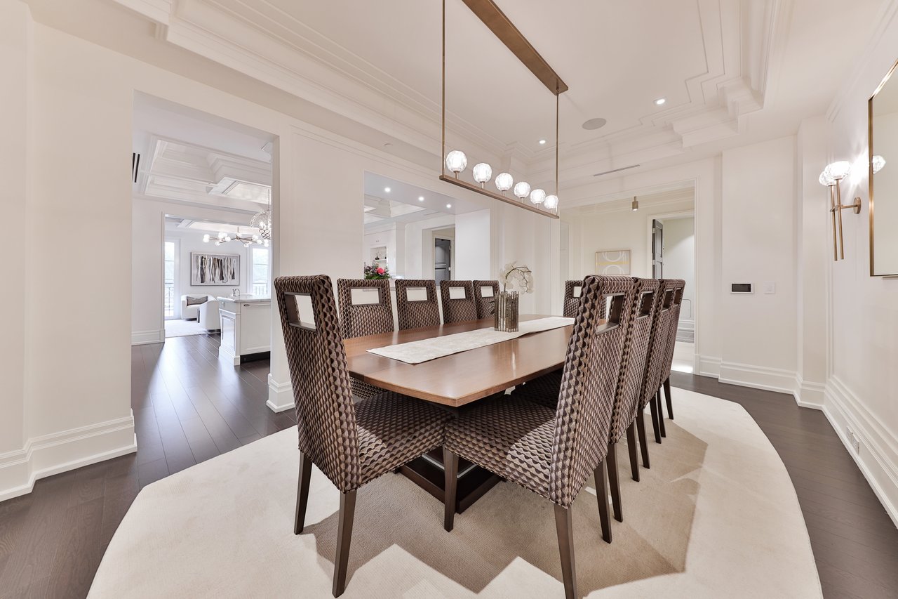 307-300 Randall Street, Oakville