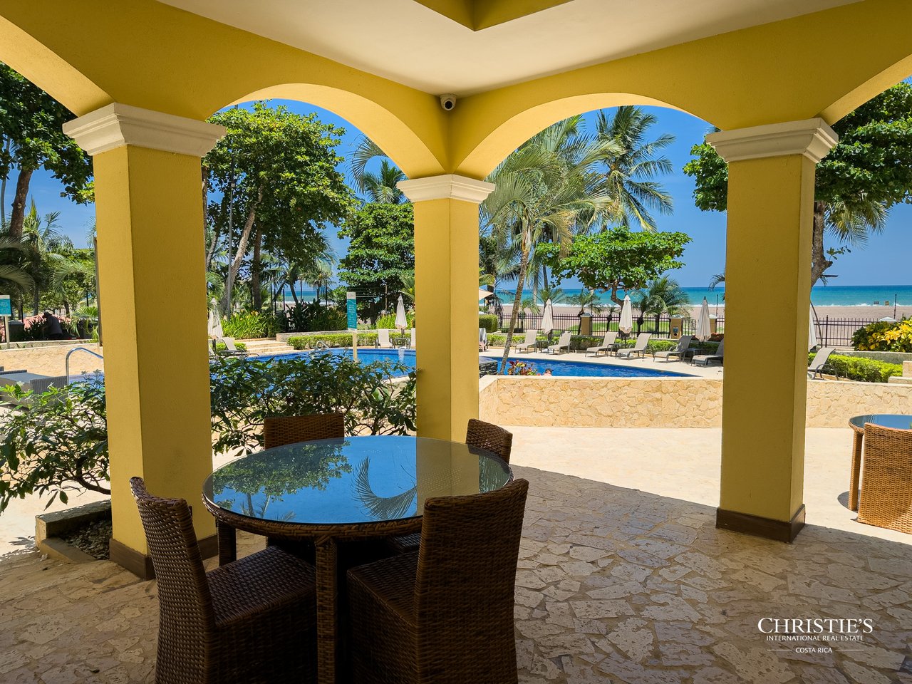 Acqua | Exclusive Oceanfront Living in Jacó