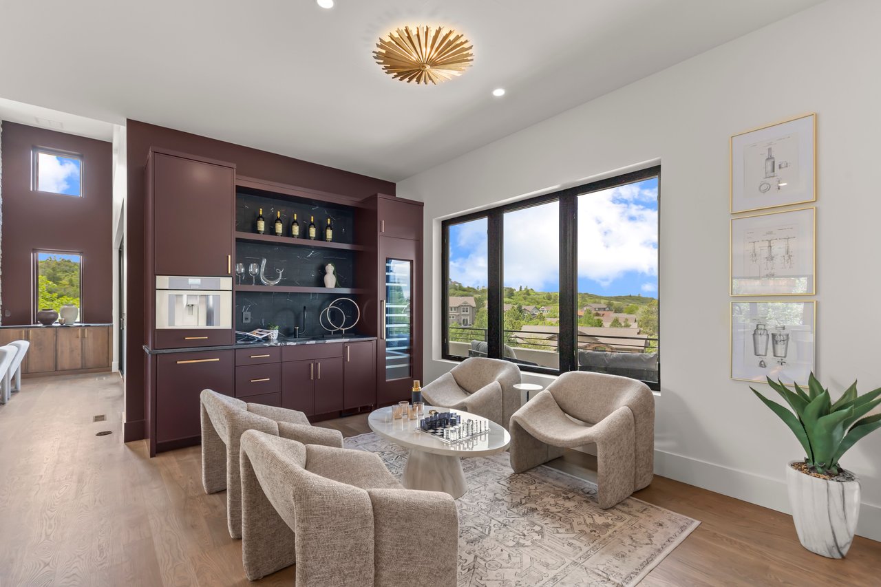 2783 Hawk Point 