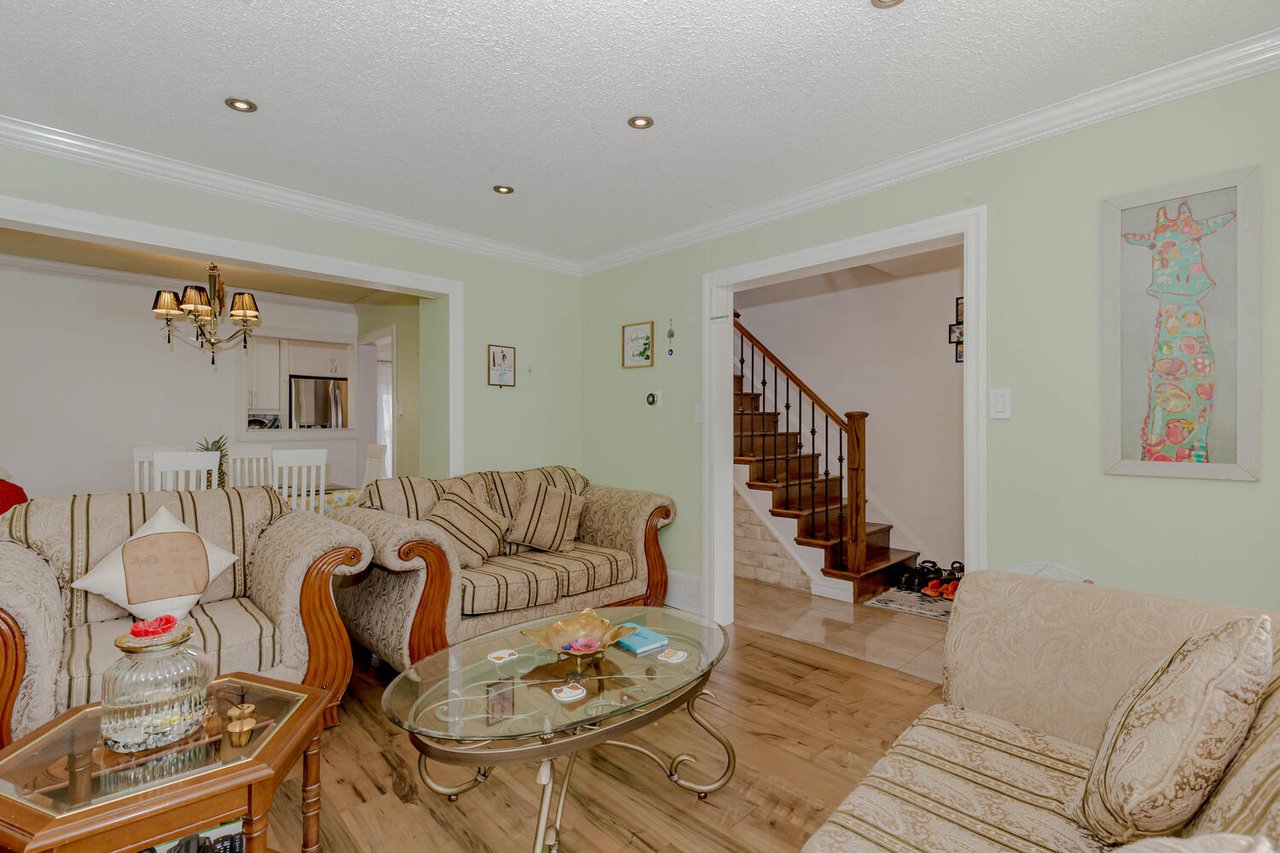 11 Glenmore Crescent
