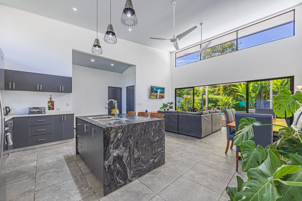 Tropical Modern Residence near Marino Ballena National Park