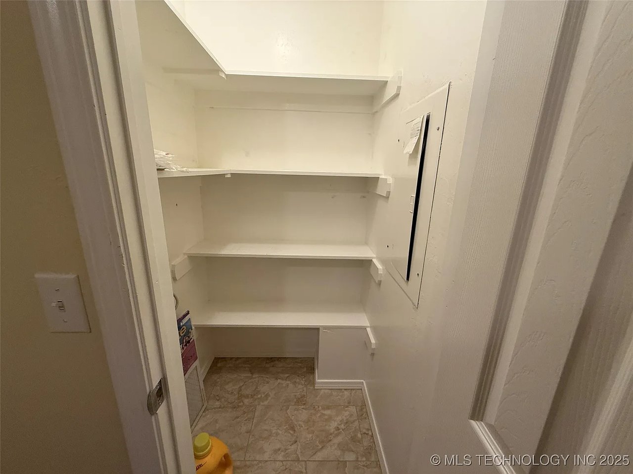 116 SW 5th St