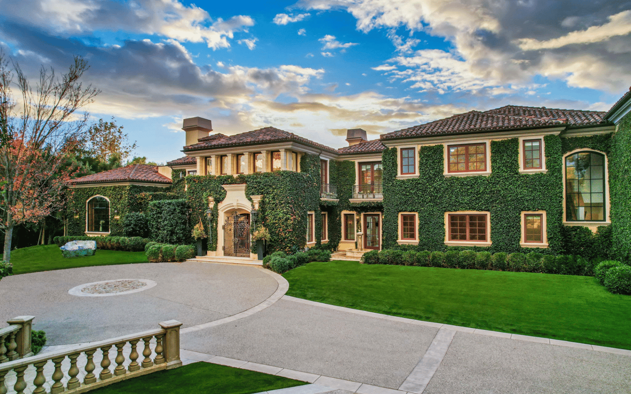 How to Buy a Luxury Home