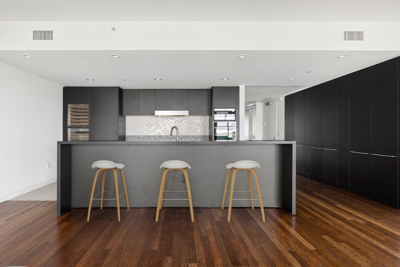 6250 Hollywood Blvd Unit: 12I