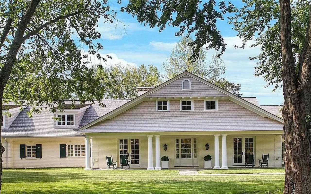 Farm House Meets Sophistication, Steps from Old Warson Country Club on 1.8 Acres with Pool 