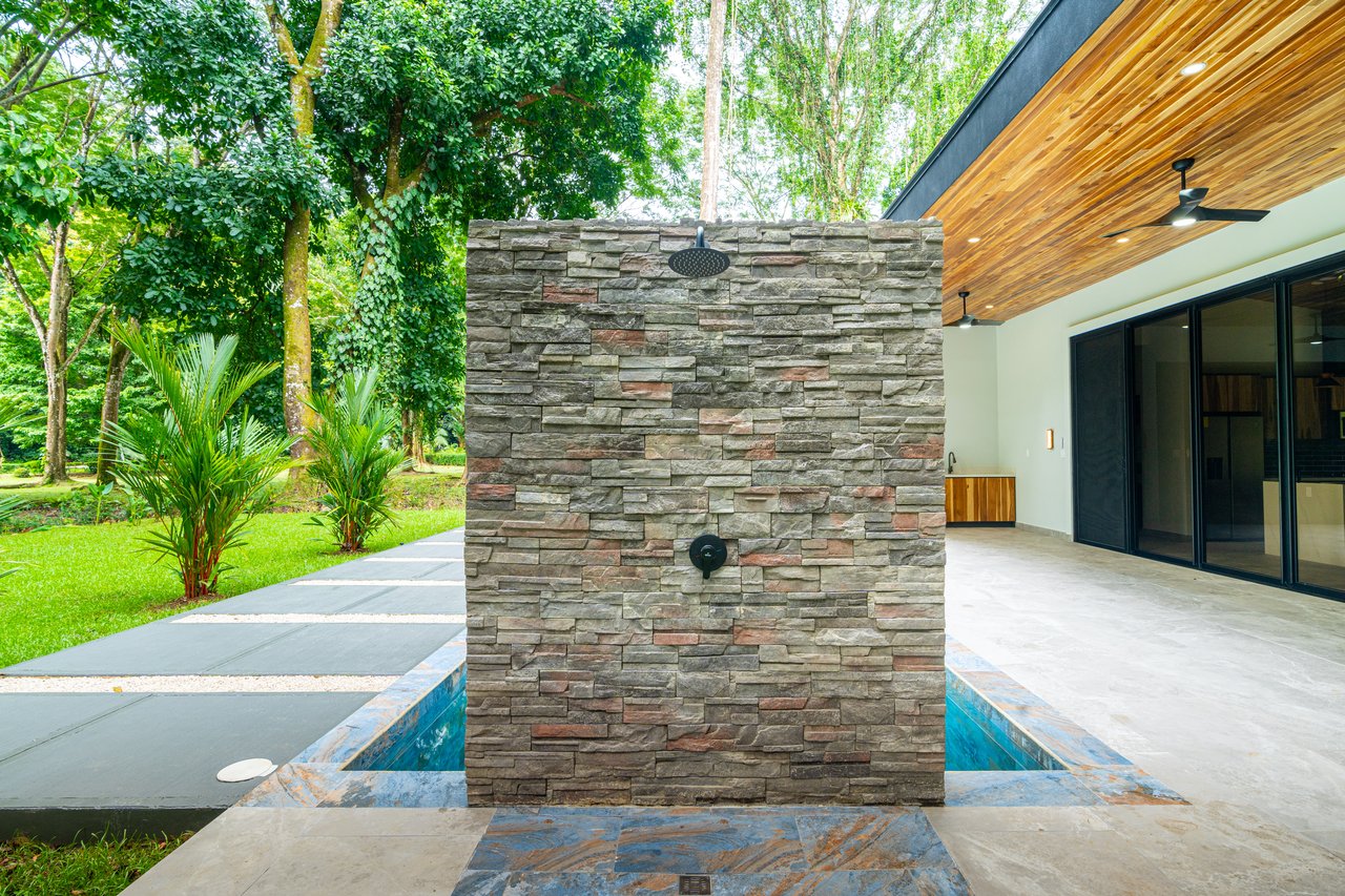 Tres Rios Waterfall House – Nature, Comfort & Elegance Combined, Brand New Construction with Warranty!