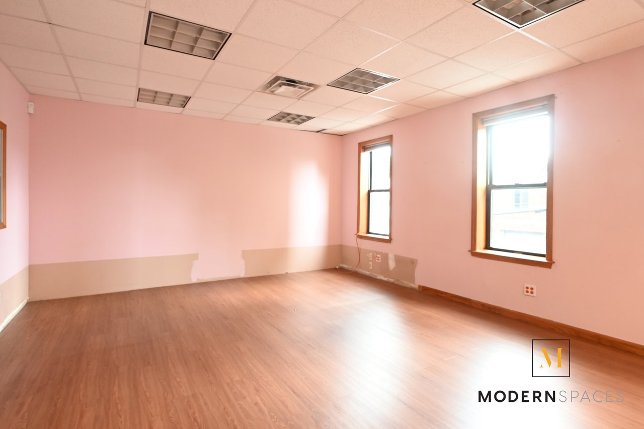 38-31 Crescent Street 2nd Floor