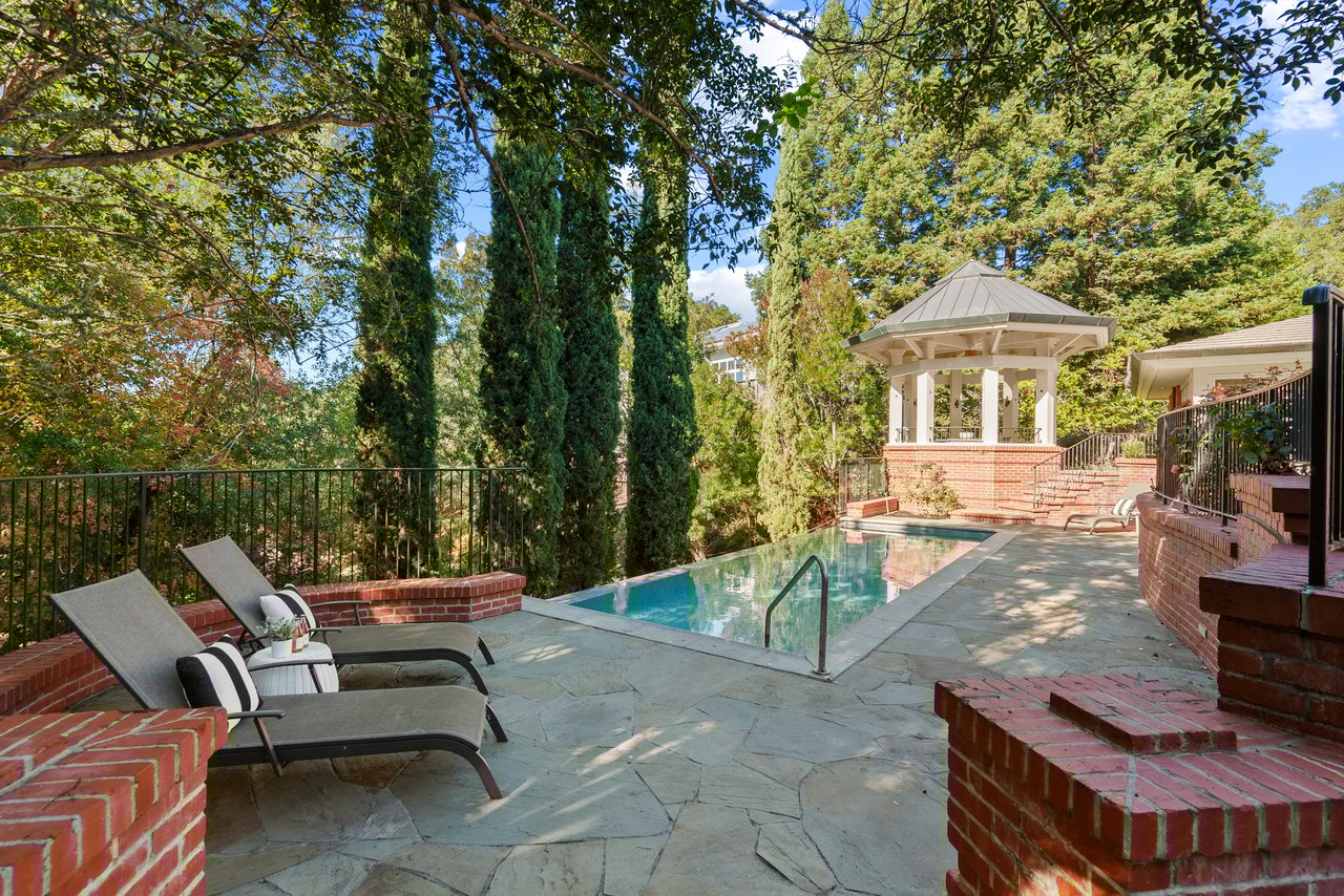 15 Orinda View
