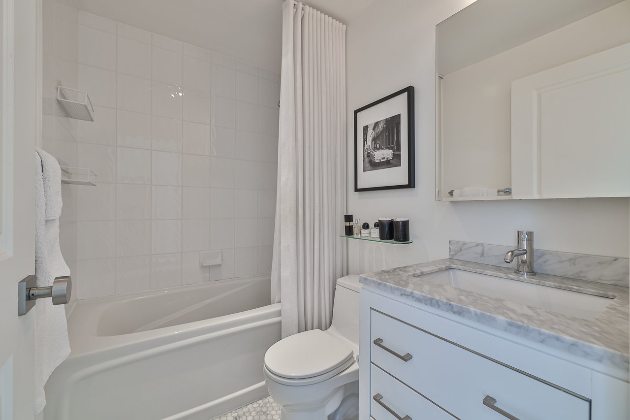 SOLD: Luxury Living