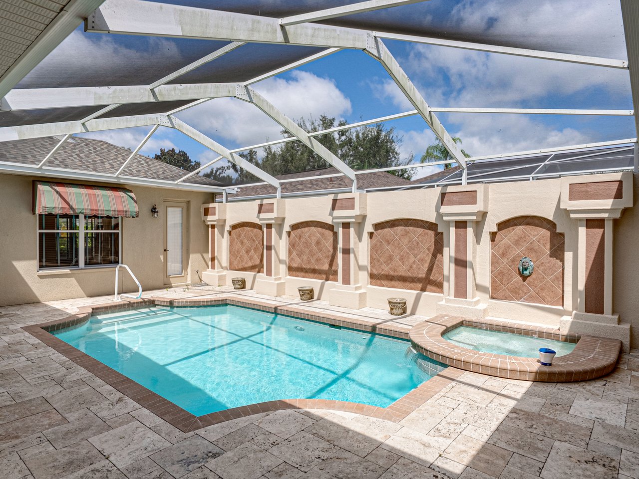 12508 FOREST HIGHLANDS DR