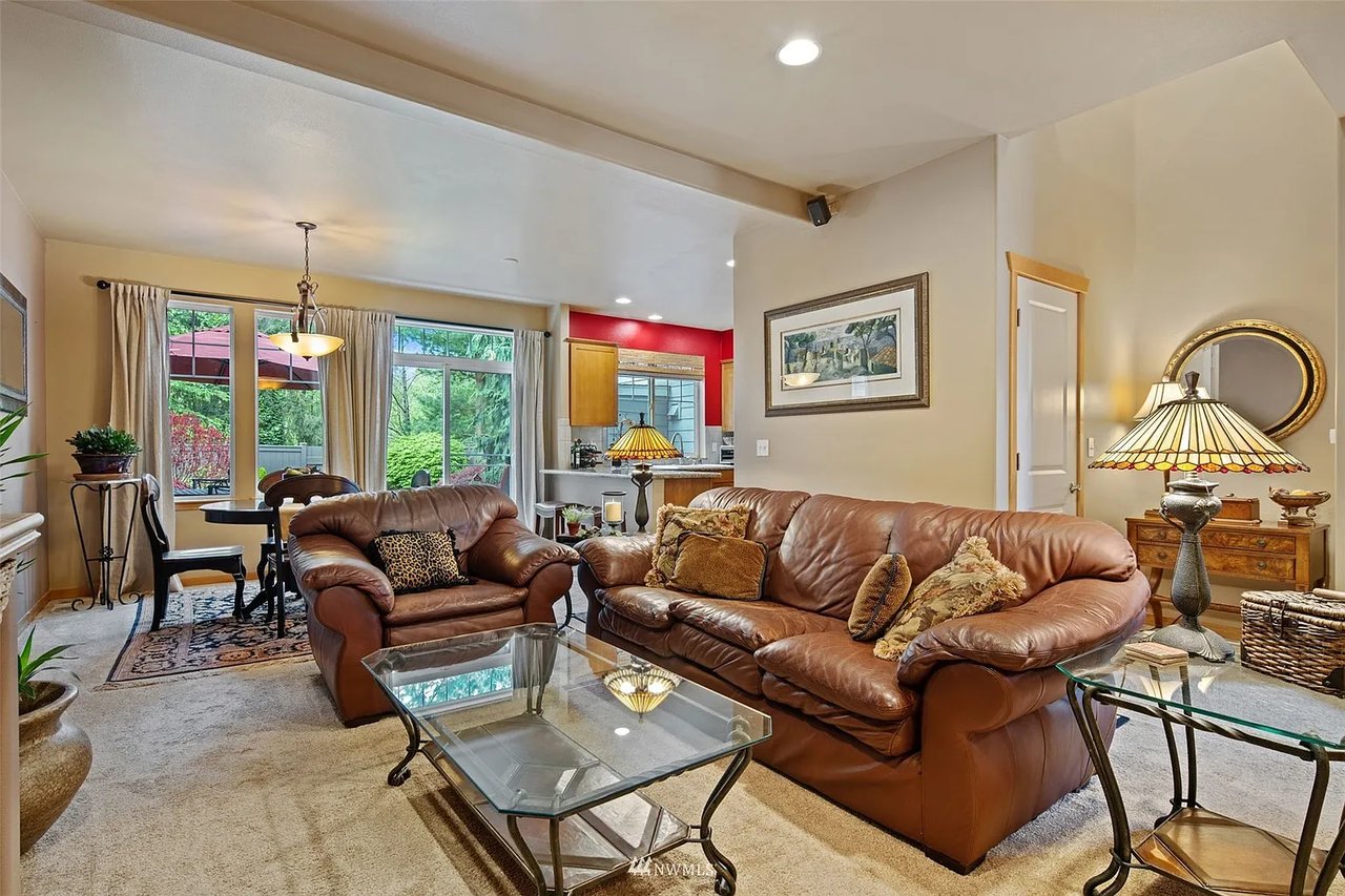 7510 Broadway #15