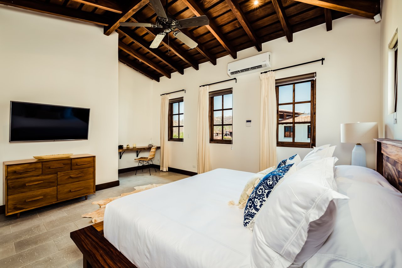 Casa Acuarela | 17 Calle Cartagena: A Vibrant 4-Bedroom Retreat Steps from Playa Danta in the Heart of Las Catalinas