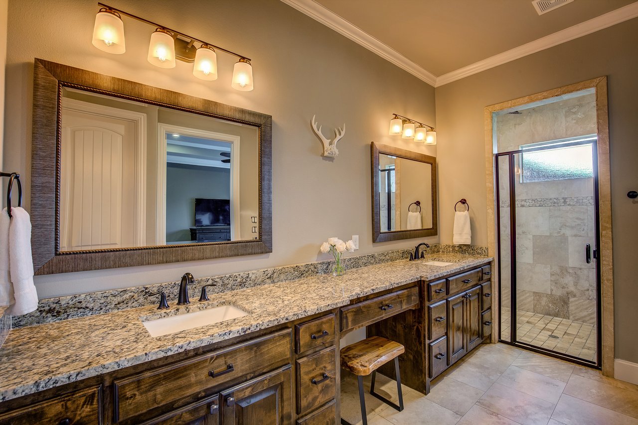 552 Horseshoe Bend