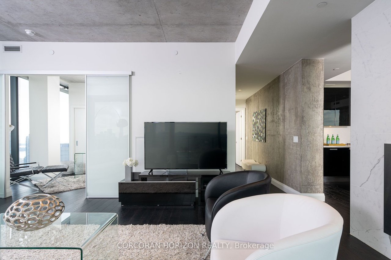 PENTHOUSE PERFECTION ON THEATRE ROW