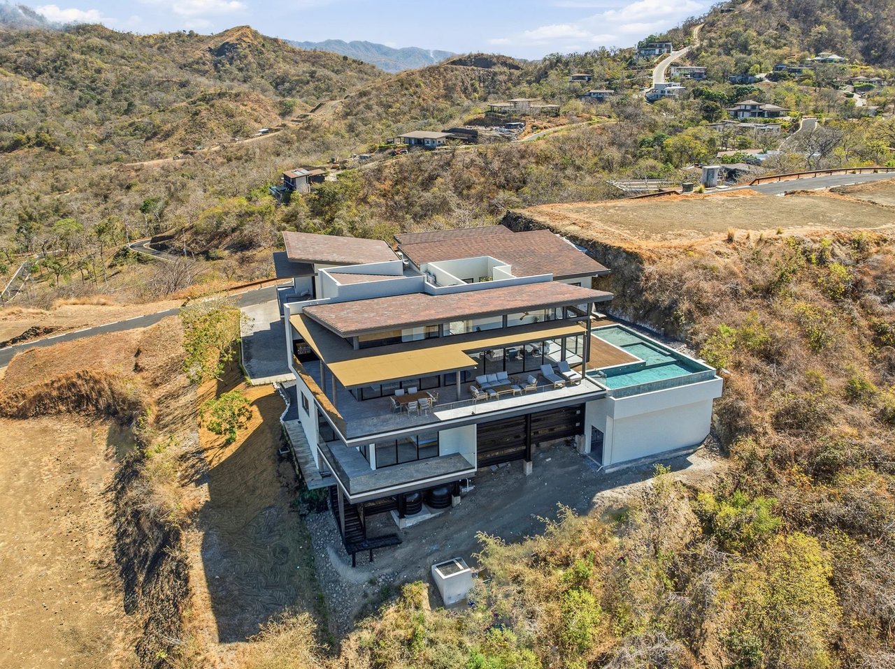 Luxury Infinity Pool Villa, Tamarindo, Guanacaste