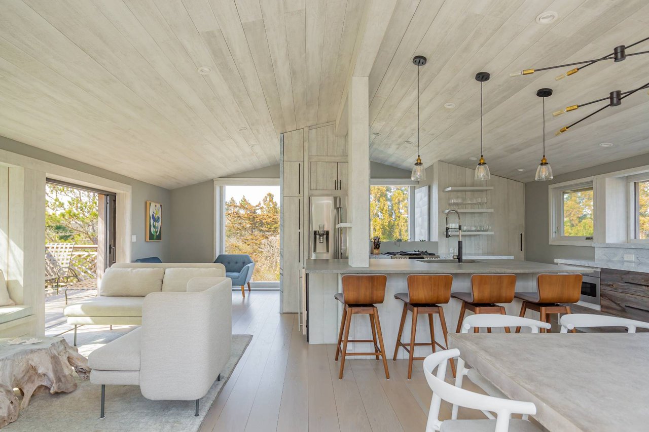 26 Ocean Ln