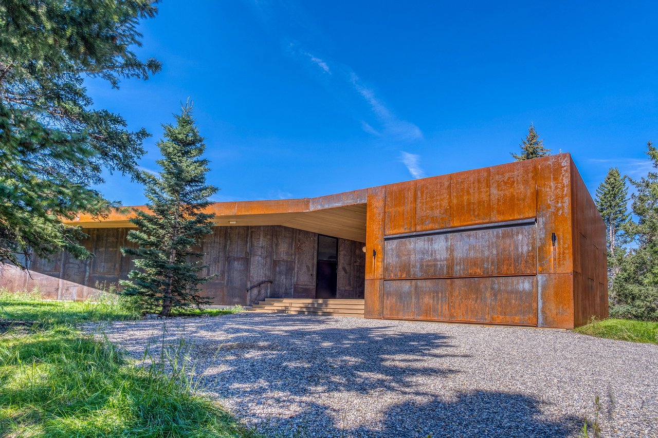 Architectural Luxury Home in Alberta's Foothills Near Canmore & Calgary