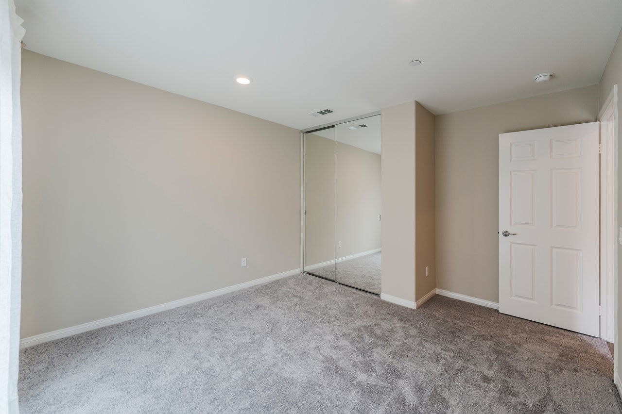 14418-5 Plum Lane